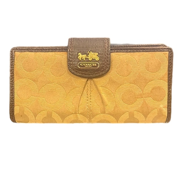 30 Coach Signature C Lurex Logo Wallet - Picture 1 of 6